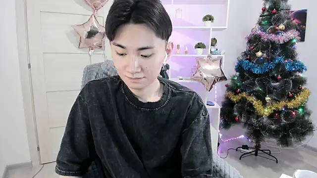 Miram Yu online show from 25, 12, 2024