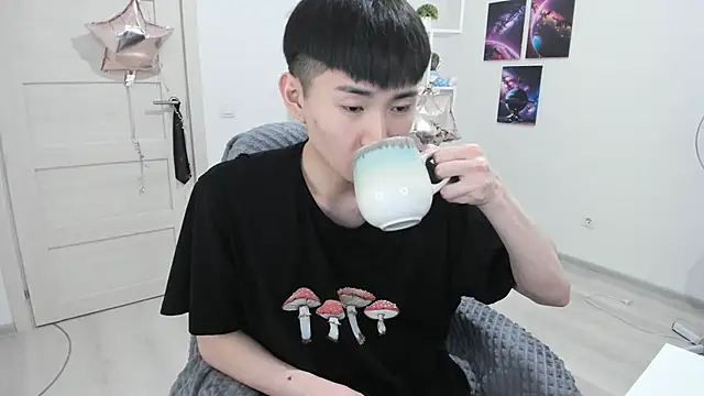 Miram Yu online show from 22, 3, 2025