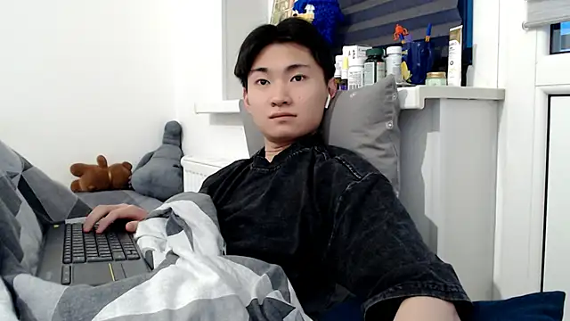 Miram Yu online show from 26, 4, 2026