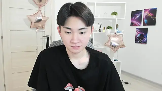 Miram Yu online show from 26, 2, 2025