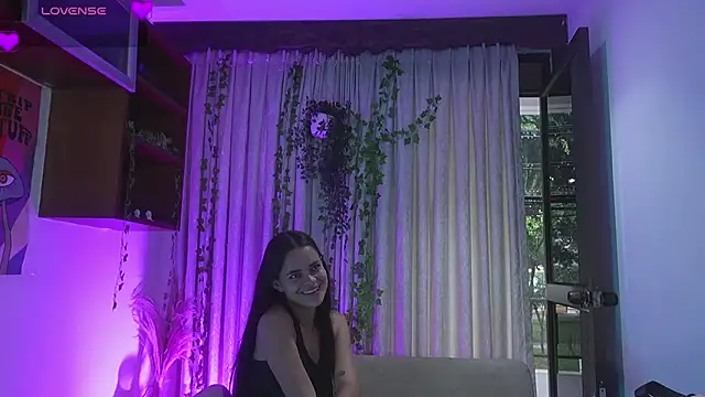 HannaRhodes online show from 12, 3, 2026