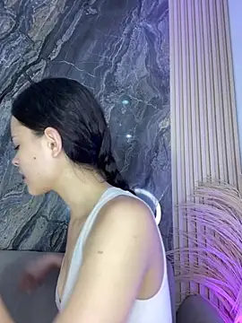 HannaRhodes online show from 18, 9, 2025