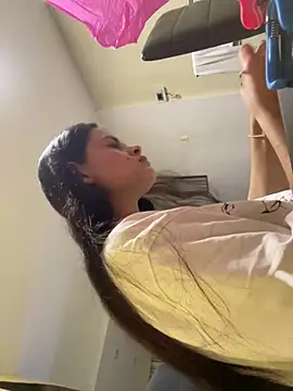 HannaRhodes online show from 11, 1, 2026