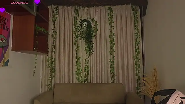 HannaRhodes online show from 13, 3, 2026