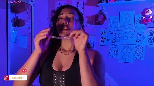 Snapshot of MadelineBenet chatting on 14, 3, 2025 MadelineBenet online show from 14, 3, 2025