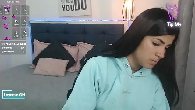 Iris xx  online show from 28, 1, 2025