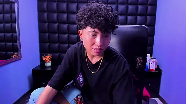 Snapshot of Im_Mathias chatting on 25, 10, 2025 Im Mathias online show from 25, 10, 2025