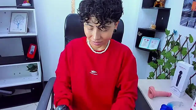 Snapshot of Im_Mathias chatting on 23, 10, 2025 Im Mathias online show from 23, 10, 2025