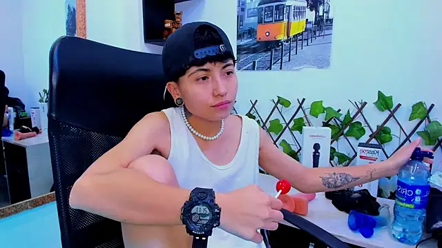 Snapshot of Im_Mathias chatting on 23, 11, 2025 Im Mathias online show from 23, 11, 2025