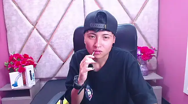 Snapshot of Im_Mathias chatting on 5, 2, 2025 Im Mathias online show from 5, 2, 2025