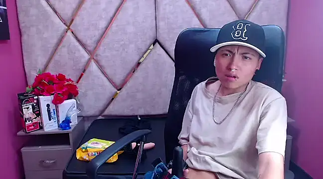 Snapshot of Im_Mathias chatting on 12, 2, 2025 Im Mathias online show from 12, 2, 2025