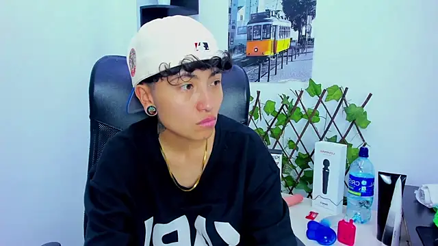 Snapshot of Im_Mathias chatting on 9, 11, 2025 Im Mathias online show from 9, 11, 2025