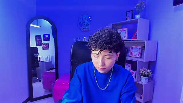 Snapshot of Im_Mathias chatting on 20, 11, 2025 Im Mathias online show from 20, 11, 2025