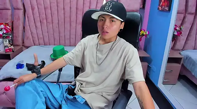 Snapshot of Im_Mathias chatting on 11, 3, 2025 Im Mathias online show from 11, 3, 2025