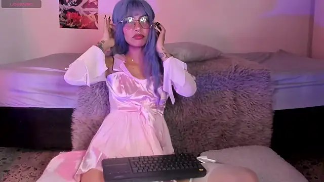 Luna-Chann online show from 31, 10, 2025