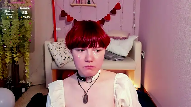 DreamyLuna online show from 3, 3, 2025