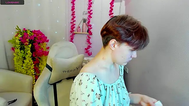 DreamyLuna online show from 19, 9, 2025