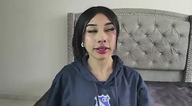 Nesuko kamado  online show from 5, 3, 2025