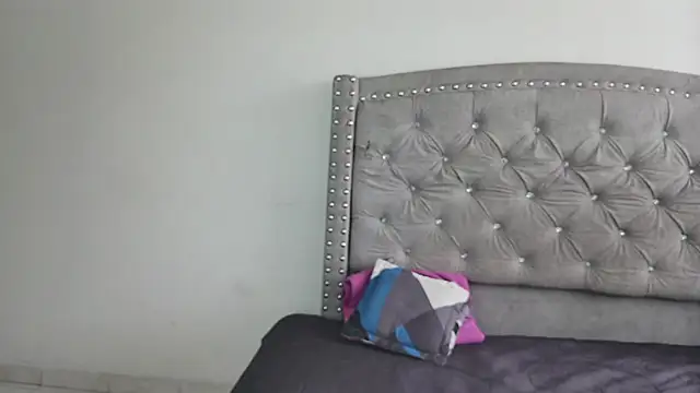 Nesuko kamado  online show from 30, 10, 2025