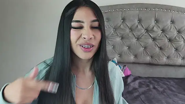 Nesuko kamado  online show from 16, 10, 2025