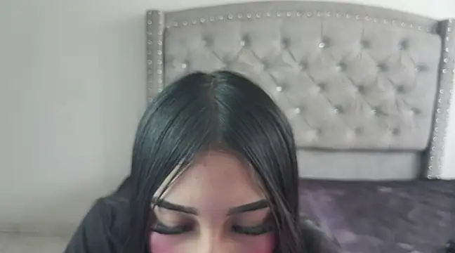 Nesuko kamado  online show from 8, 3, 2025