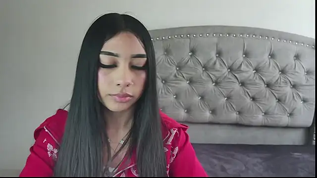 Nesuko kamado  online show from 3, 11, 2025