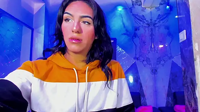 Isabella stanford2 online show from 12, 5, 2026
