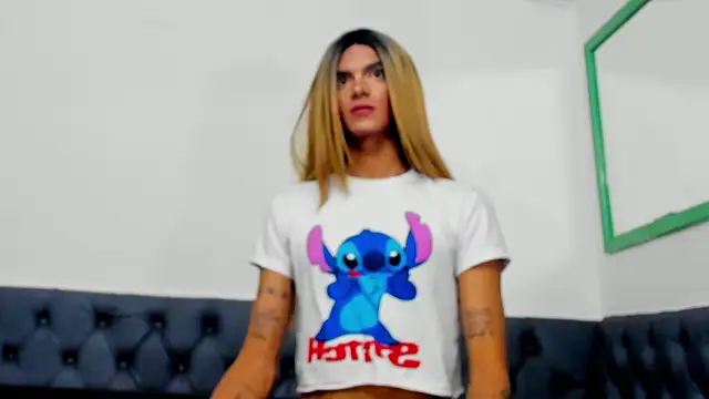 Isabella stanford2 online show from 17, 3, 2025