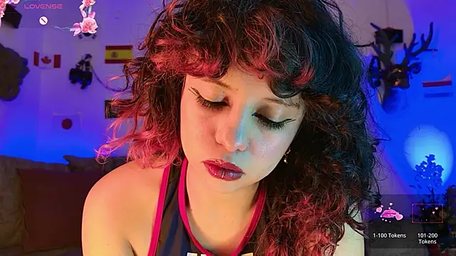 Snapshot of Sweet_Chaos chatting on 24, 6, 2026 Sweet Chaos online show from 24, 6, 2026