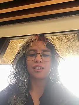 Sweet Chaos online show from 26, 2, 2025