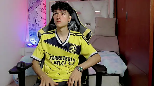 johnny cagee online show from 21, 10, 2025