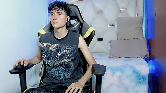 johnny cagee online show from 27, 10, 2025