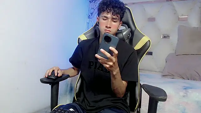 johnny cagee online show from 11, 11, 2025