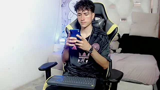 johnny cagee online show from 7, 1, 2026