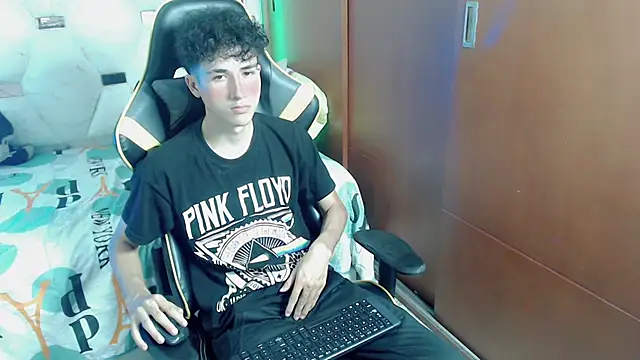 johnny cagee online show from 18, 11, 2025