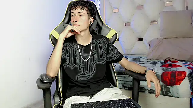 johnny cagee online show from 19, 9, 2025