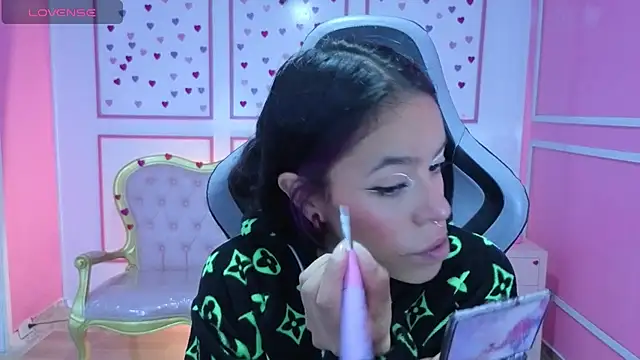 stephania t online show from 6, 11, 2025