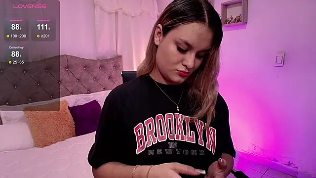 valeria gomezx online show from 13, 3, 2025