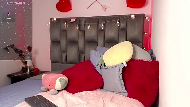 julz 03 online show from 28, 2, 2025