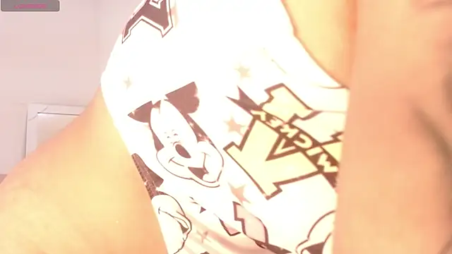 Snapshot of Alba_Grey chatting on 15, 10, 2025 Alba Grey online show from 15, 10, 2025