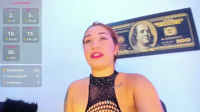 Snapshot of Alba_Grey chatting on 25, 11, 2025 Alba Grey online show from 25, 11, 2025