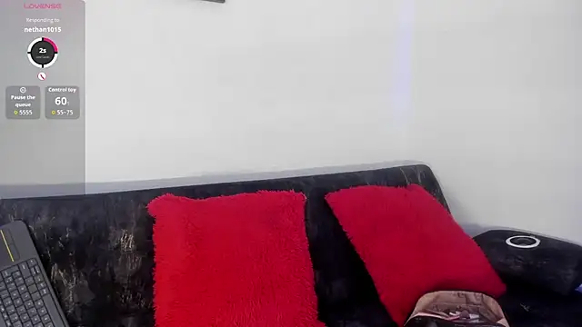 Snapshot of Alba_Grey chatting on 30, 10, 2025 Alba Grey online show from 30, 10, 2025