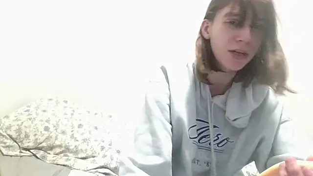 Snapshot of TheSexiest2025 chatting on 6, 2, 2025 TheSexiest2025 online show from 6, 2, 2025