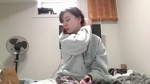 Snapshot of TheSexiest2025 chatting on 4, 2, 2025 TheSexiest2025 online show from 4, 2, 2025