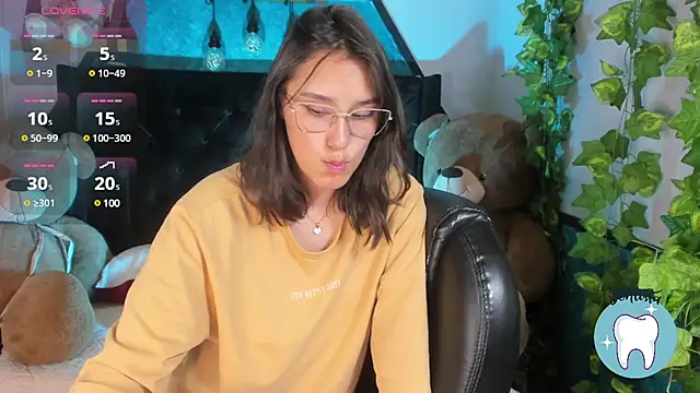  Sophie  miller online show from 10, 3, 2025