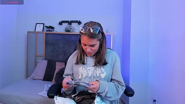  Sophie  miller online show from 11, 10, 2025