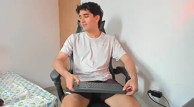 leo030809 online show from 18, 3, 2025