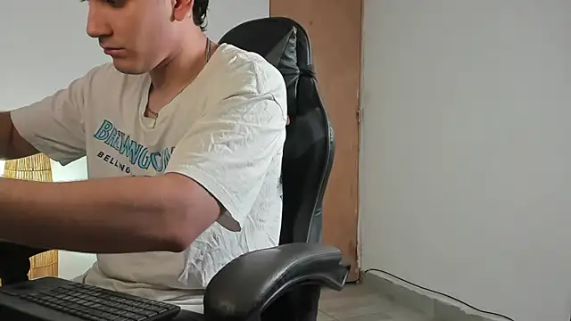 leo030809 online show from 4, 6, 2026