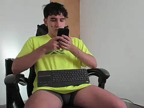 leo030809 online show from 11, 4, 2026