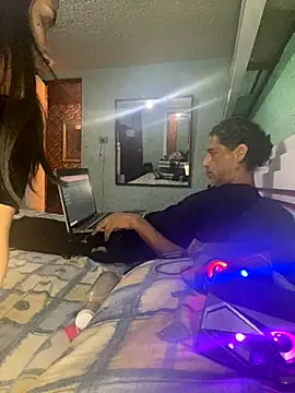 Effyvice13 online show from 25, 9, 2025